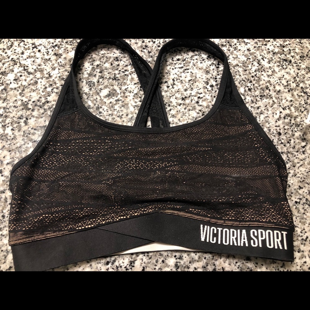 Sports bra